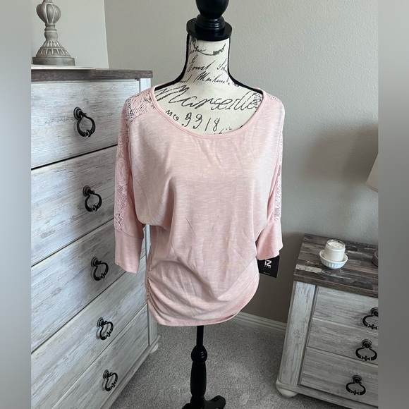 IZ Byer Blush pink blouse - Picture 1 of 6